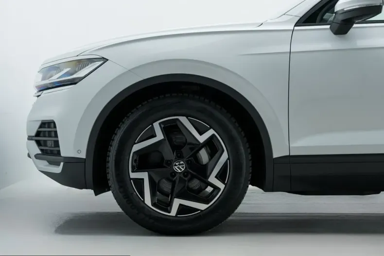 Volkswagen Touareg din 2025 cu 25.868 km - oferta VOL250343 - foto 9