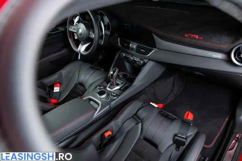 Alfa Romeo Giulia din 2022 cu 1.130 km - oferta ALF250344 - foto 2