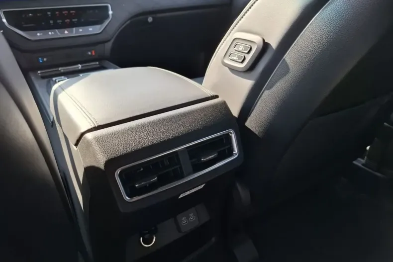 Ssangyong REXTON din 2025 cu 15.579 km - oferta SSA250351 - foto 8