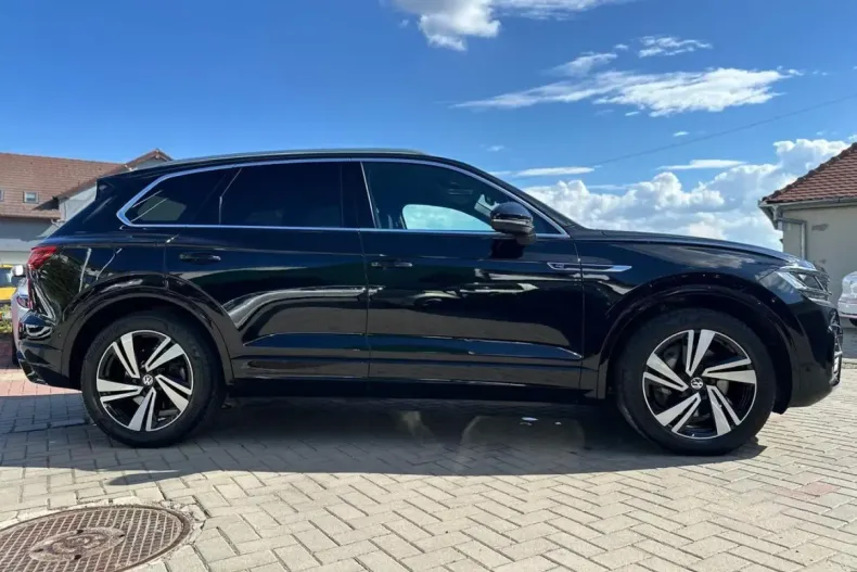 Volkswagen Touareg din 2022 cu 78.697 km - oferta VOL250352 - foto 4