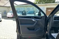 Volkswagen Touareg din 2022 cu 78.697 km - oferta VOL250352 - foto 14