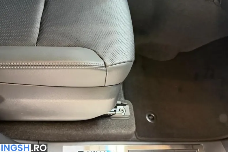 Toyota Land Cruiser din 2026 cu 51 km - oferta TOY250354 - foto 15