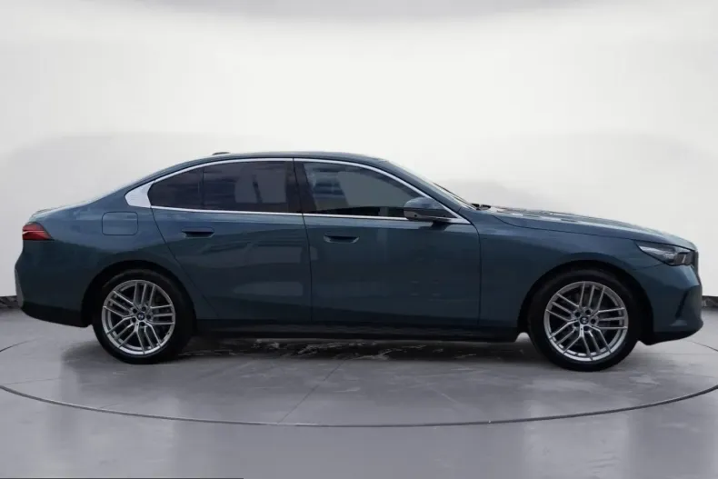 BMW 520 (Seria 5) din 2023 cu 43.718 km - oferta BMW250361 - foto 6