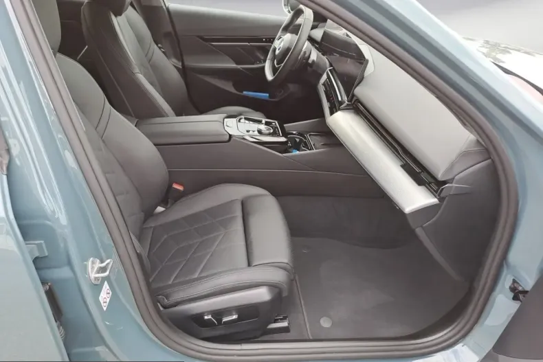 BMW 520 (Seria 5) din 2023 cu 43.718 km - oferta BMW250361 - foto 13