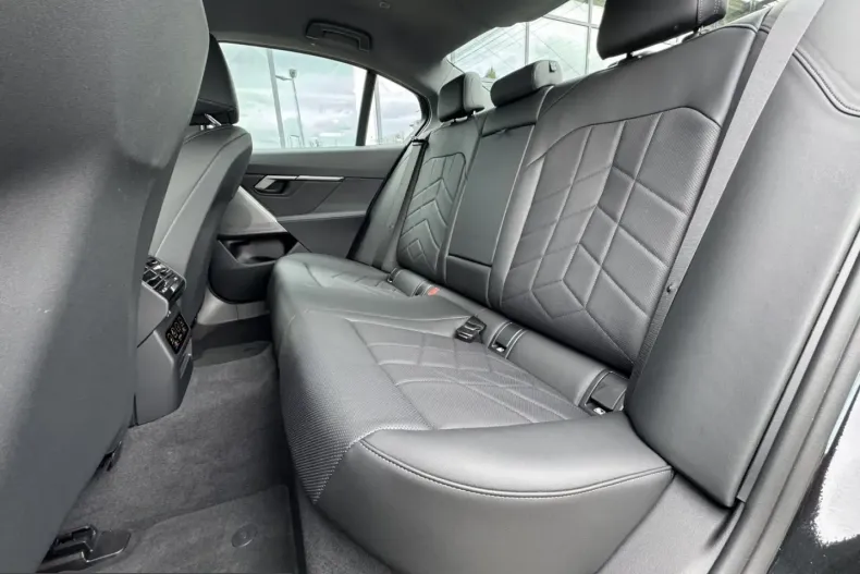 BMW 520 (Seria 5) din 2024 cu 23.961 km - oferta BMW250362 - foto 8