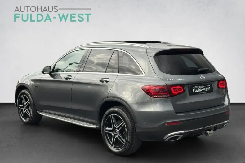Mercedes-Benz GLC 300 (Clasa GLC) din 2021 cu 96.417 km - oferta MER250368 - foto 4