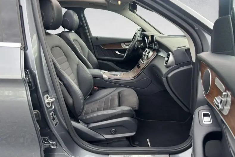 Mercedes-Benz GLC 300 (Clasa GLC) din 2021 cu 96.417 km - oferta MER250368 - foto 13