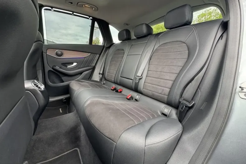 Mercedes-Benz GLC 300 (Clasa GLC) din 2021 cu 96.417 km - oferta MER250368 - foto 26
