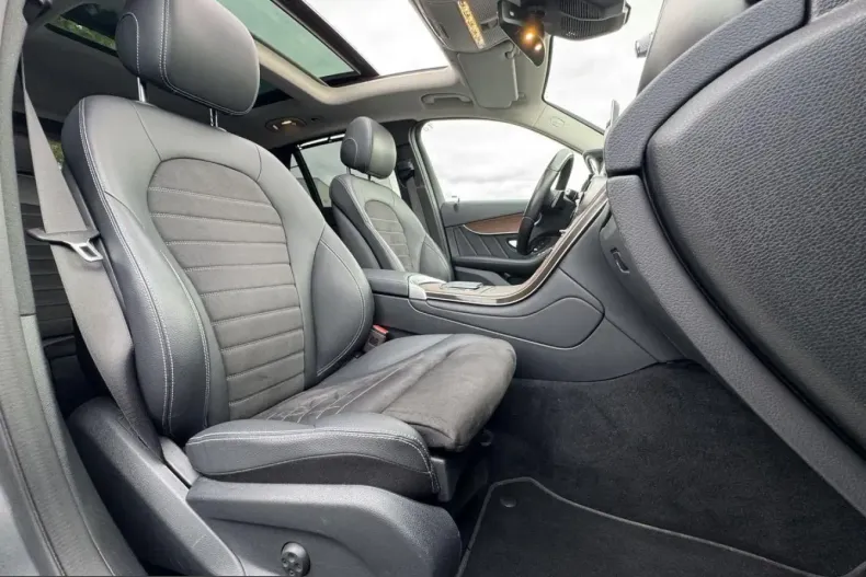 Mercedes-Benz GLC 300 (Clasa GLC) din 2021 cu 96.417 km - oferta MER250368 - foto 36