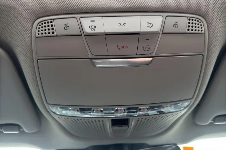 Mercedes-Benz GLC 300 (Clasa GLC) din 2021 cu 96.417 km - oferta MER250368 - foto 48