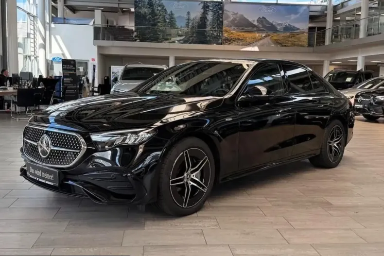 Mercedes-Benz E 300 (Clasa E) din 2025 cu 51.060 km - oferta MER250373 - foto 2