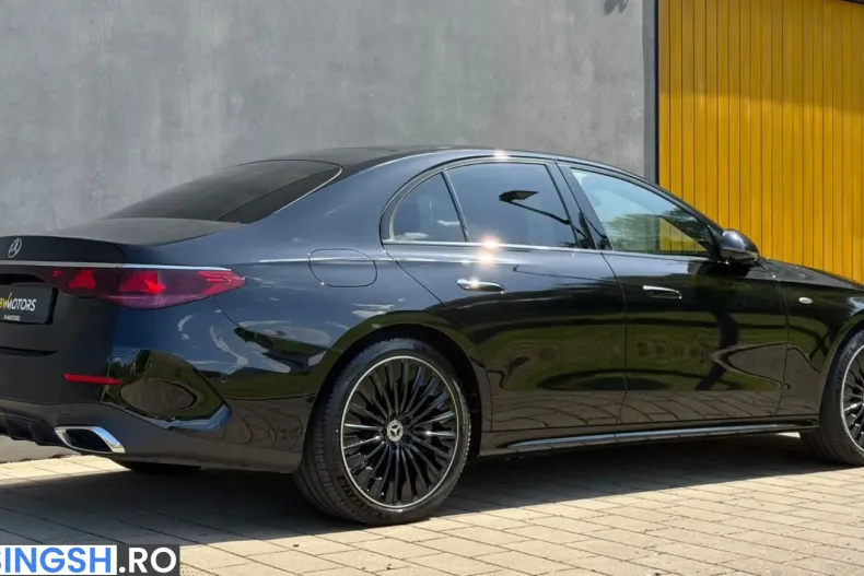 Mercedes-Benz E 300 (Clasa E) din 2025 cu 12.899 km - oferta MER250375 - foto 3