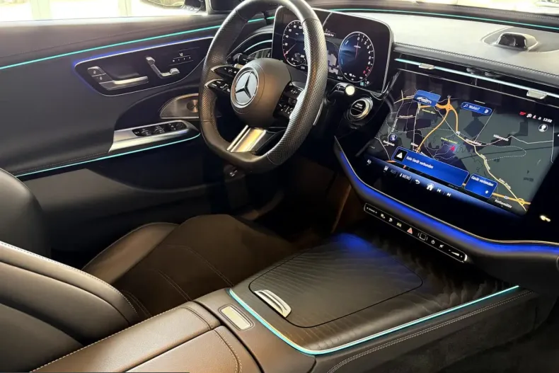 Mercedes-Benz E 300 (Clasa E) din 2025 cu 18.903 km - oferta MER250378 - foto 12