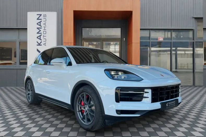Porsche Cayenne din 2025 cu 17.600 km - oferta POR250387 - foto 3