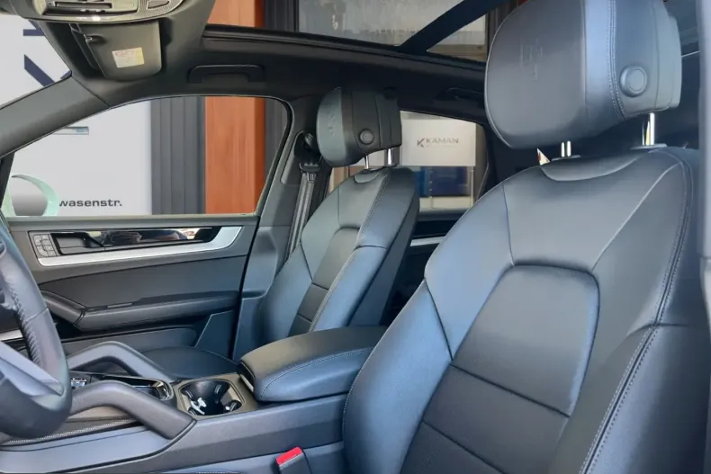 Porsche Cayenne din 2025 cu 17.600 km - oferta POR250387 - foto 6