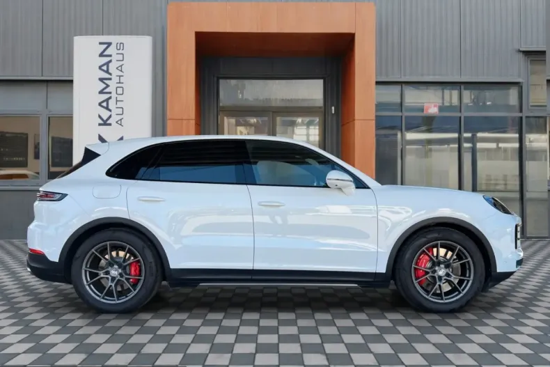 Porsche Cayenne din 2025 cu 17.600 km - oferta POR250387 - foto 23