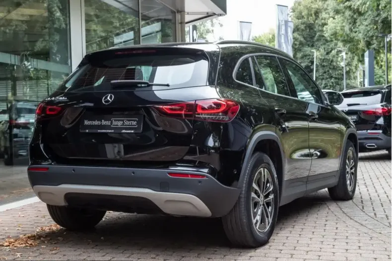 Mercedes-Benz GLA 250 (Clasa GLA) din 2023 cu 69.450 km - oferta MER250389 - foto 3