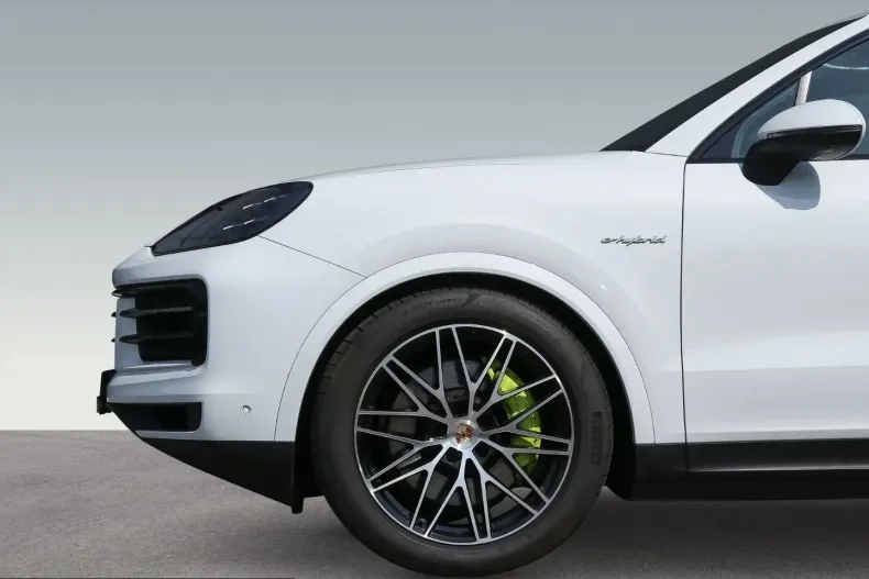 Porsche Cayenne din 2025 cu 16.400 km - oferta POR250392 - foto 6
