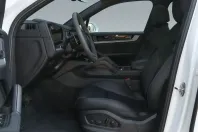 Porsche Cayenne din 2025 cu 16.400 km - oferta POR250392 - foto 11