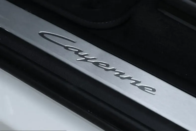 Porsche Cayenne din 2025 cu 16.400 km - oferta POR250392 - foto 24