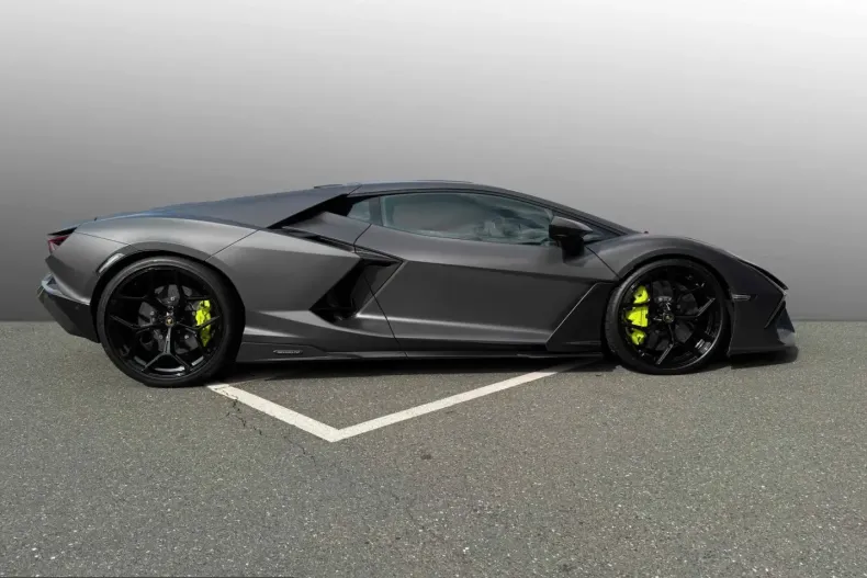 Lamborghini Revuelto din 2025 cu 6.700 km - oferta LAM250398 - foto 3