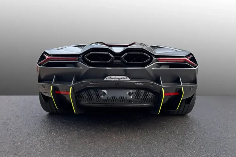 Lamborghini Revuelto din 2025 cu 6.700 km - oferta LAM250398 - foto 6