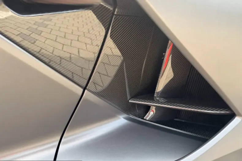 Lamborghini Revuelto din 2025 cu 6.700 km - oferta LAM250398 - foto 9