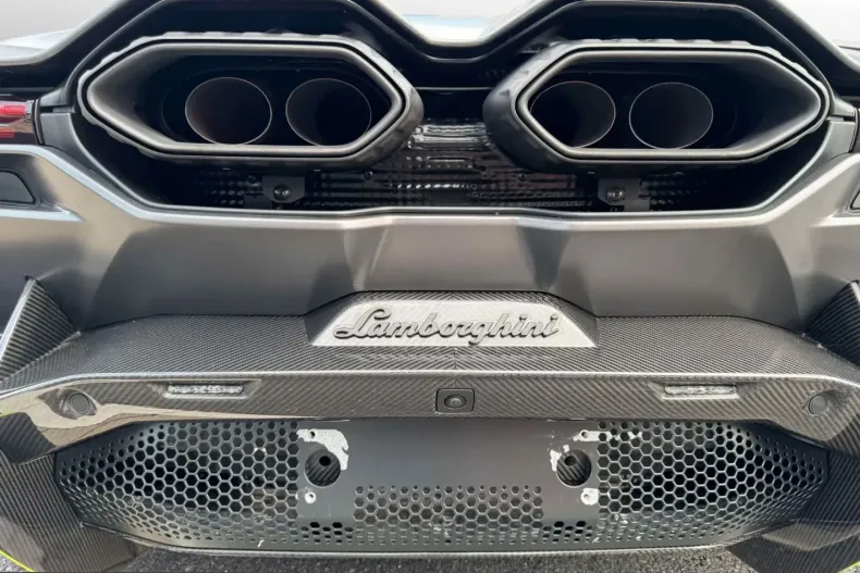Lamborghini Revuelto din 2025 cu 6.700 km - oferta LAM250398 - foto 15