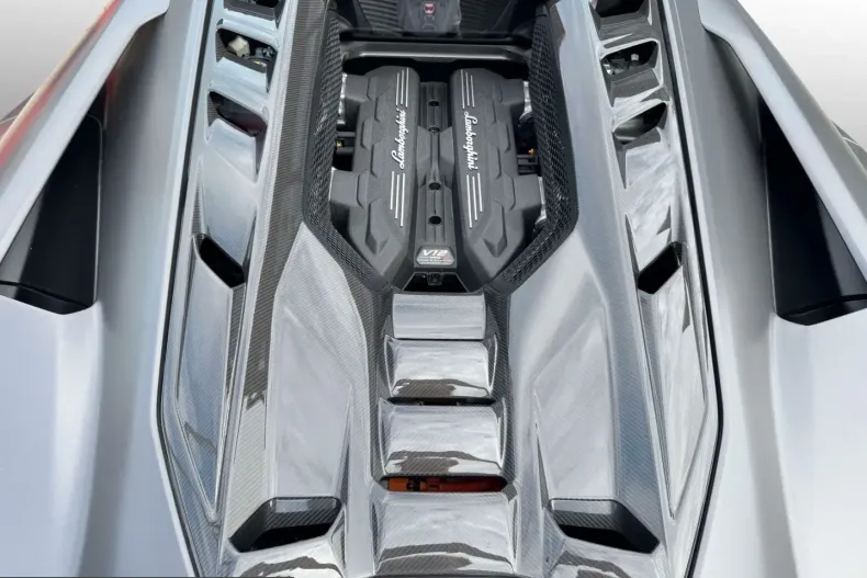 Lamborghini Revuelto din 2025 cu 6.700 km - oferta LAM250398 - foto 16