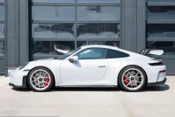 Porsche 992 din 2025 cu 4.000 km - oferta POR250399 - foto 3