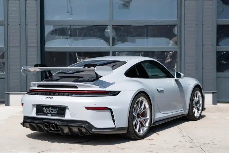Porsche 992 din 2025 cu 4.000 km - oferta POR250399 - foto 4
