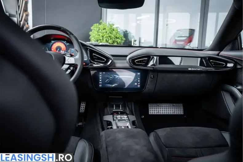 Ferrari 12Cilindri din 2025 cu 5.745 km - oferta FER250401 - foto 21