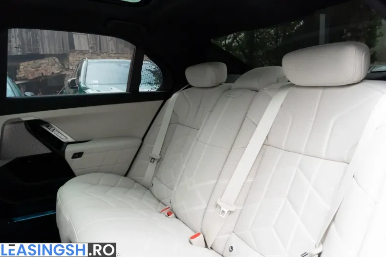 BMW 740 (Seria 7) din 2025 cu 17.700 km - oferta BMW250410 - foto 16