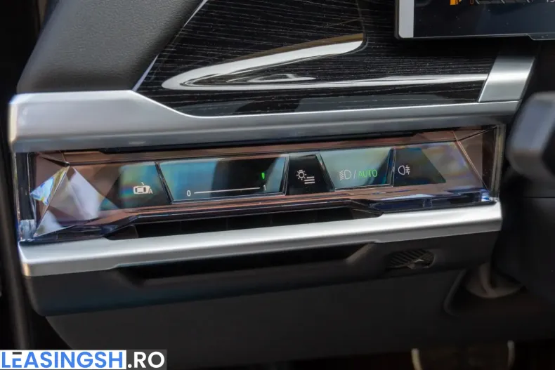 BMW 740 (Seria 7) din 2025 cu 32.300 km - oferta BMW250413 - foto 21