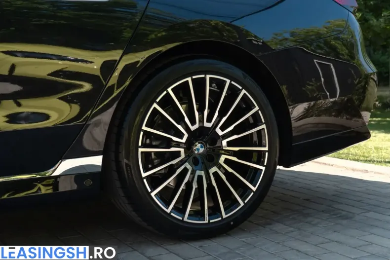 BMW 740 (Seria 7) din 2025 cu 32.300 km - oferta BMW250413 - foto 29