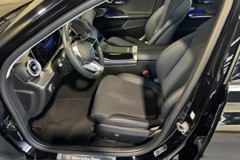 Mercedes-Benz C 200 (Clasa C) din 2025 cu 17.730 km - oferta MER250415 - foto 6