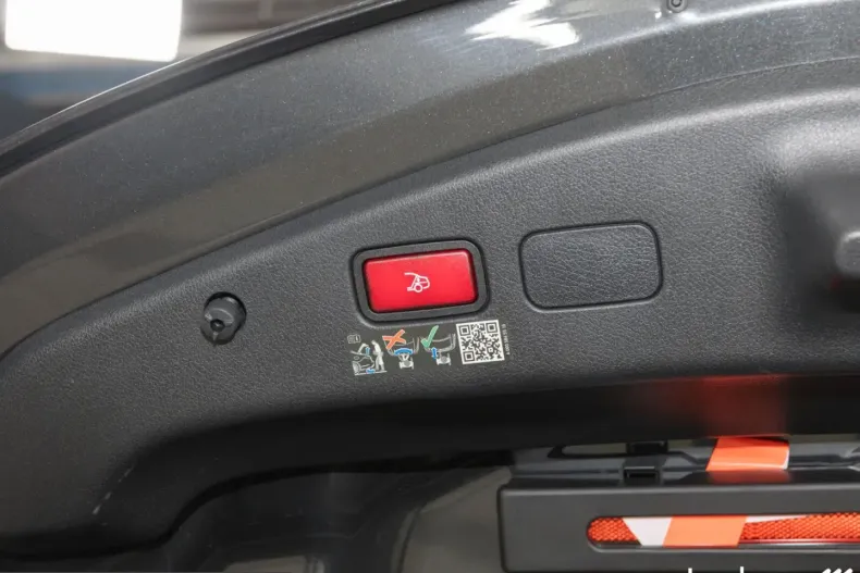 Mercedes-Benz CLE 180 (Clasa CLE) din 2025 cu 21.412 km - oferta MER250416 - foto 11