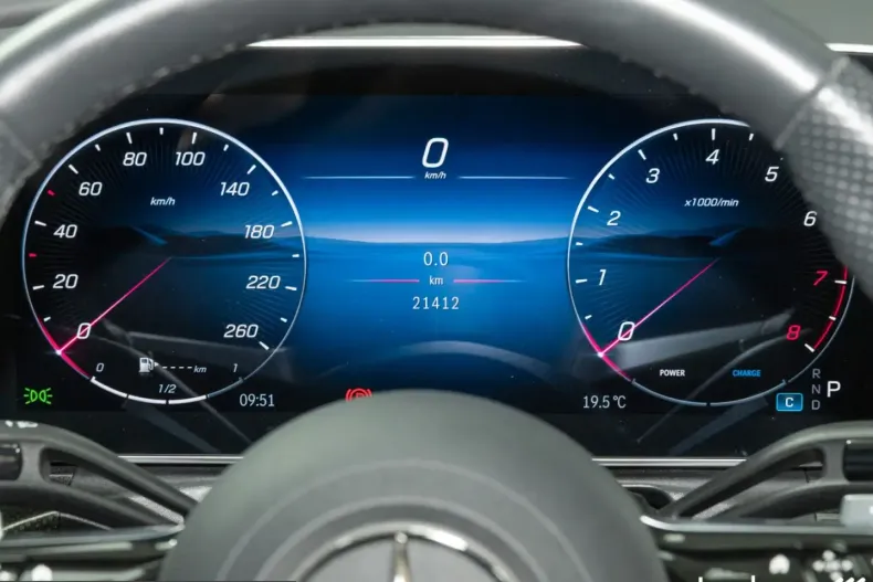 Mercedes-Benz CLE 180 (Clasa CLE) din 2025 cu 21.412 km - oferta MER250416 - foto 21