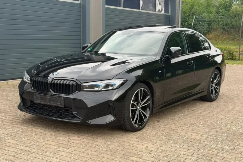 BMW 320 (Seria 3) din 2023 cu 81.000 km - oferta BMW250423 - foto 1