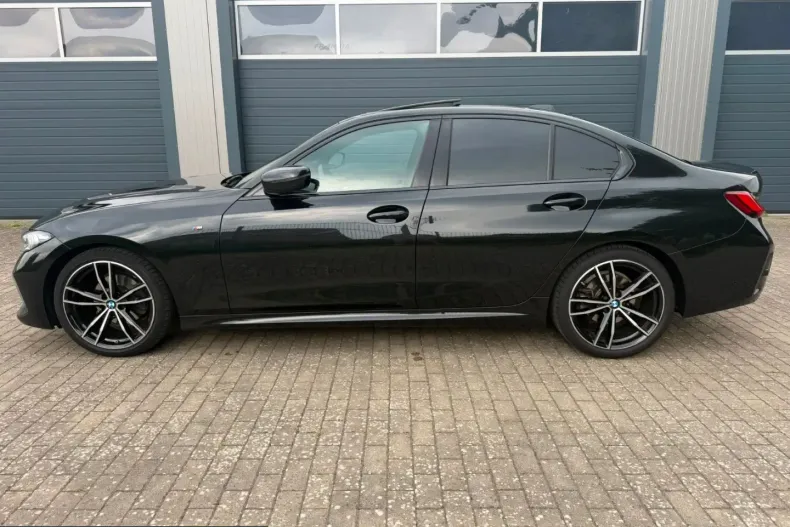 BMW 320 (Seria 3) din 2023 cu 81.000 km - oferta BMW250423 - foto 3
