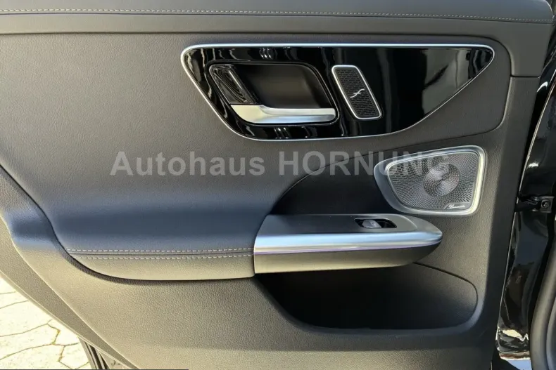 Mercedes-Benz C 300 (Clasa C) din 2025 cu 17.372 km - oferta MER250426 - foto 12