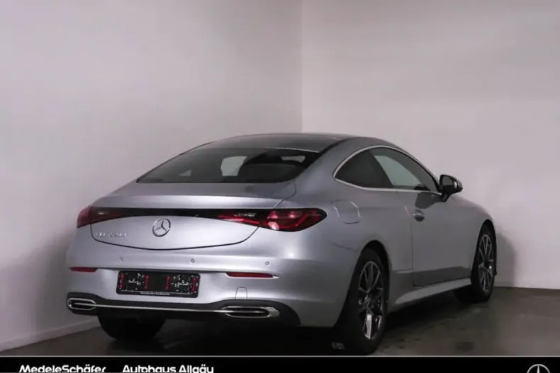 Mercedes-Benz CLE 220 (Clasa CLE) din 2024 cu 18.453 km - oferta MER250431 - foto 2