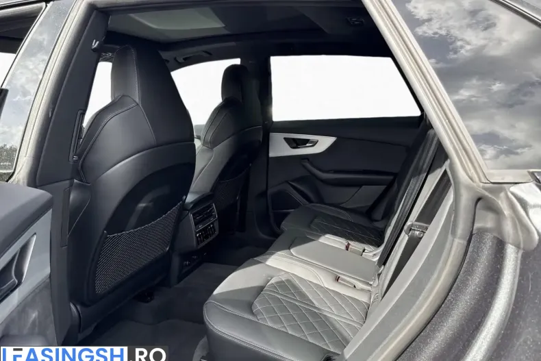 Audi Q8 din 2025 cu 9.795 km - oferta AUD250434 - foto 13