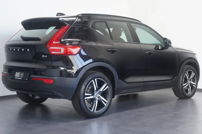 Volvo XC40 din 2021 cu 34.734 km - oferta VOL250440 - foto 3