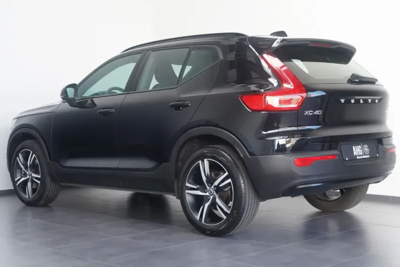 Volvo XC40 din 2021 cu 34.734 km - oferta VOL250440 - foto 4