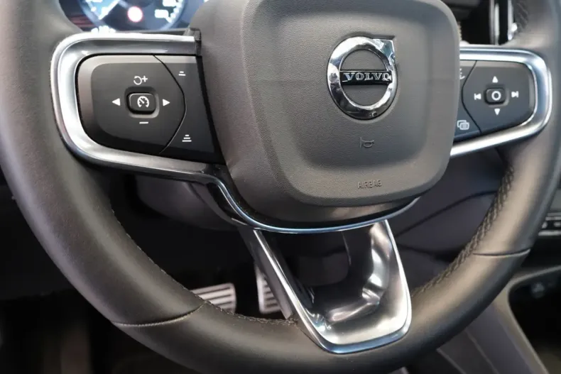Volvo XC40 din 2021 cu 34.734 km - oferta VOL250440 - foto 7