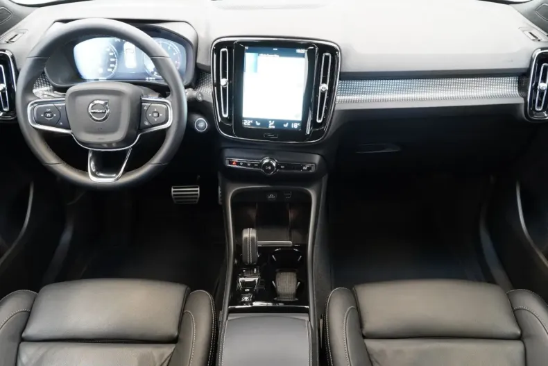 Volvo XC40 din 2021 cu 34.734 km - oferta VOL250440 - foto 9