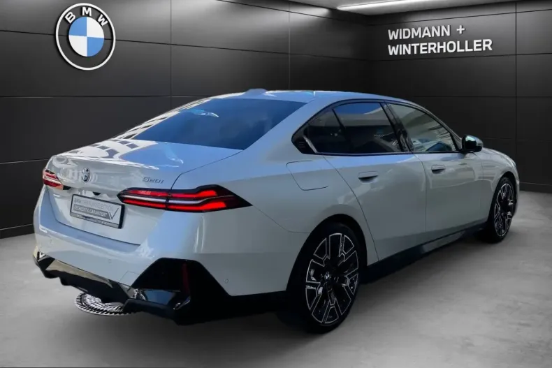 BMW 520 (Seria 5) din 2025 cu 25.000 km - oferta BMW250448 - foto 4