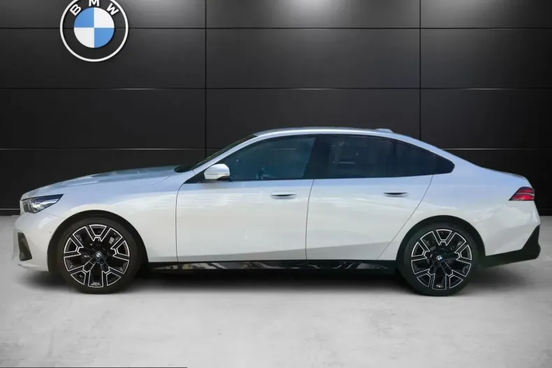 BMW 520 (Seria 5) din 2025 cu 25.000 km - oferta BMW250448 - foto 5
