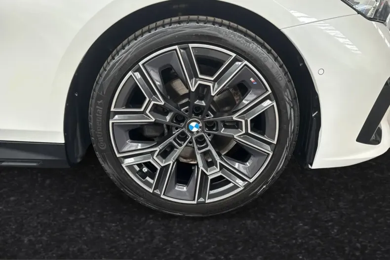 BMW 520 (Seria 5) din 2025 cu 25.590 km - oferta BMW250449 - foto 4